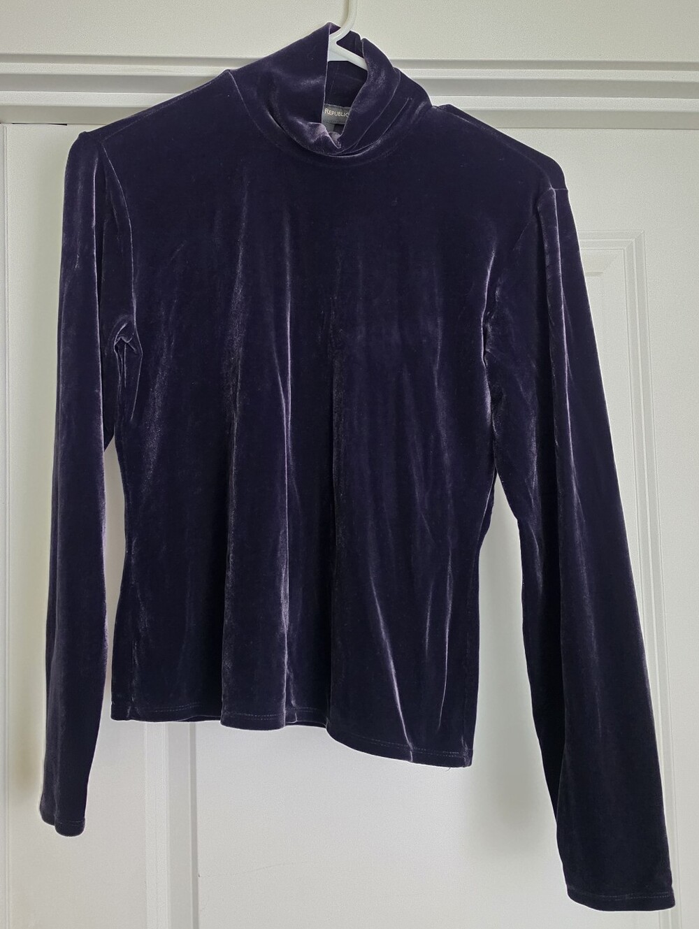 Velour Long-Sleeve Turtleneck Top - Purple